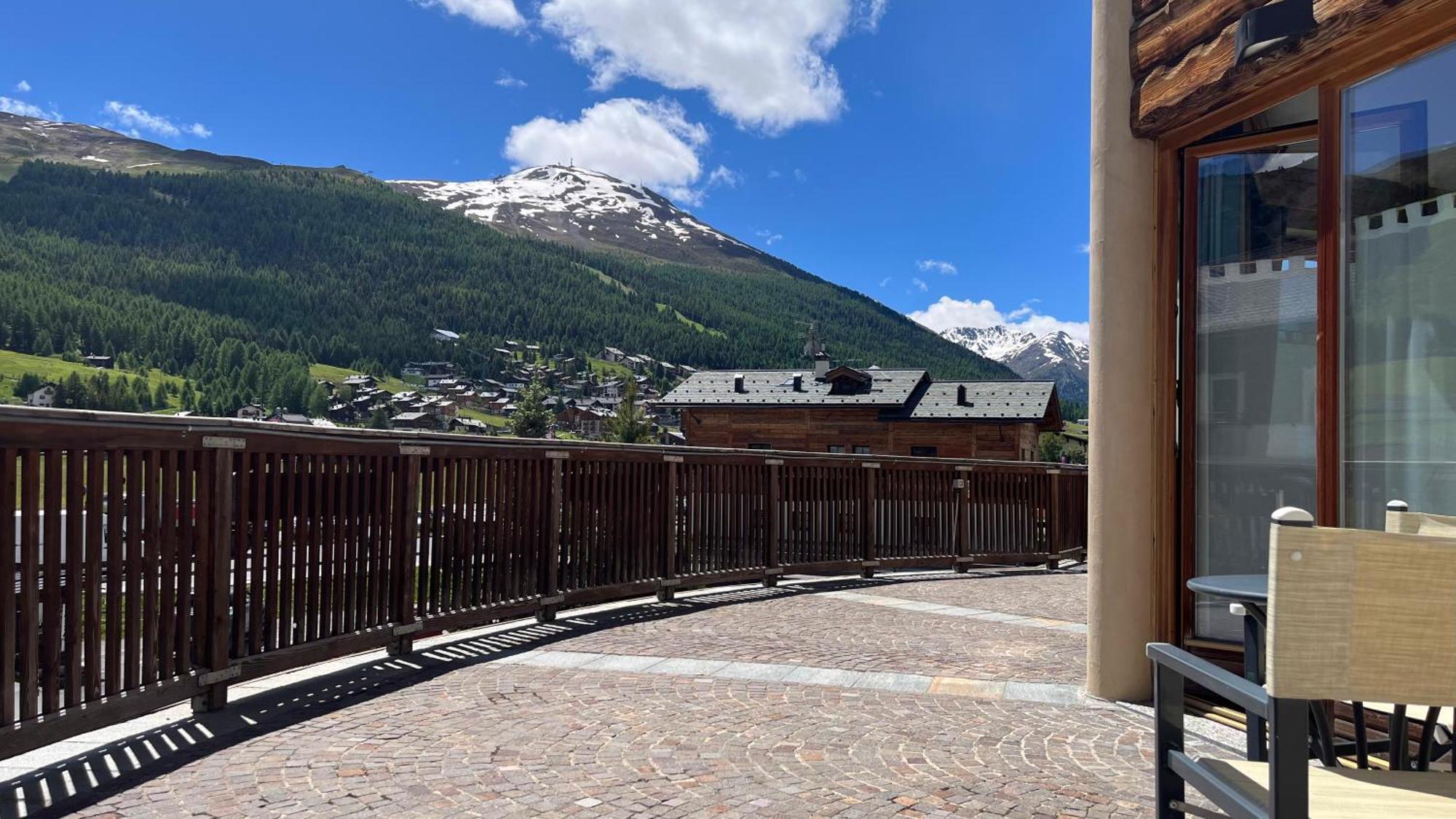 Hotel Flora Livigno Exterior photo